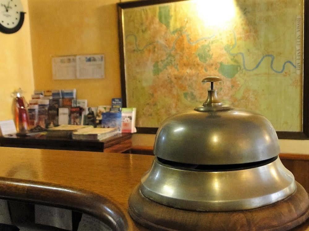 רומא Hotel Altavilla 9 מראה חיצוני תמונה