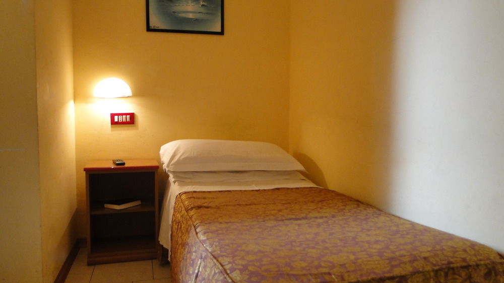 רומא Hotel Altavilla 9 מראה חיצוני תמונה