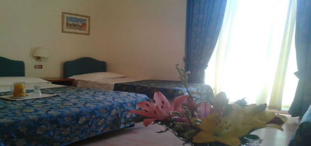 רומא Hotel Altavilla 9 מראה חיצוני תמונה