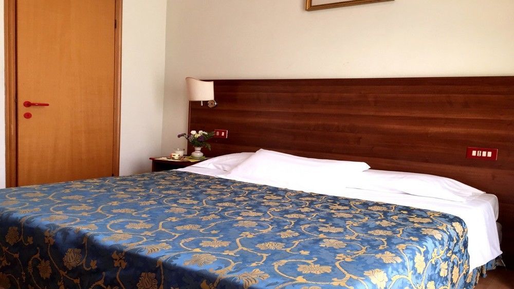 רומא Hotel Altavilla 9 מראה חיצוני תמונה